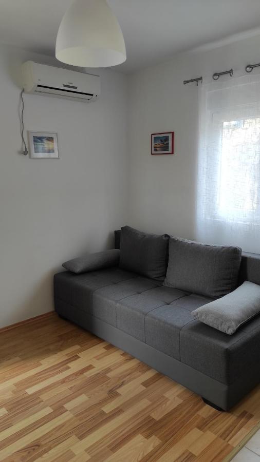 Apartmani Knezevic Posedarje Exterior photo